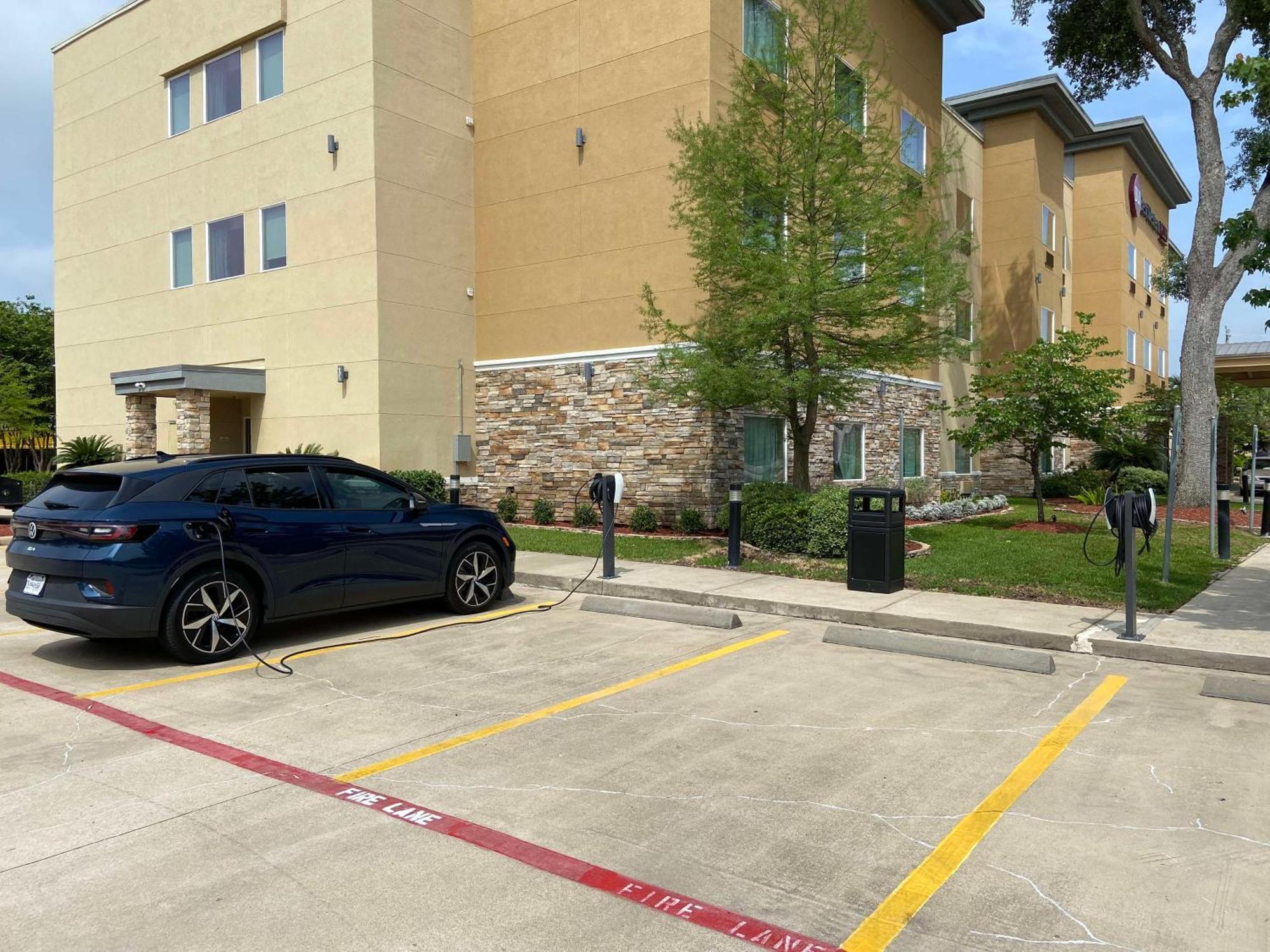 Best Western Plus Lake Jackson Inn & Suites Екстер'єр фото