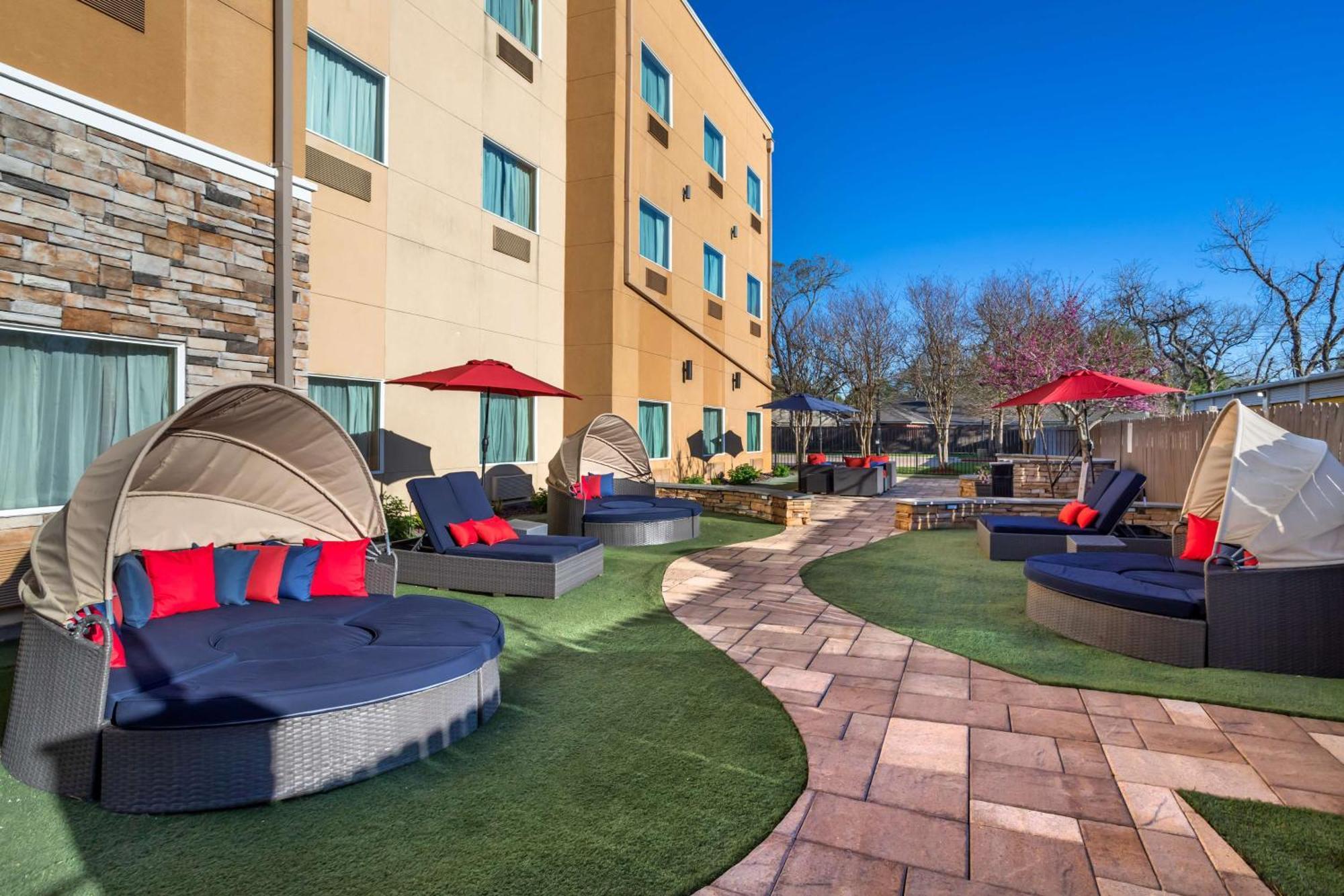 Best Western Plus Lake Jackson Inn & Suites Екстер'єр фото